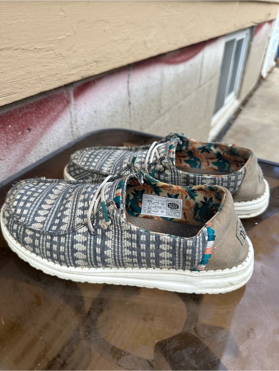 Hey Dude Shoes - Hey Dude Women's 9 Gray Patterned Casual Loafers with Teal Floral Lining